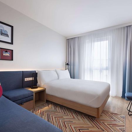 Hampton By Hilton Celle Hotel Exterior photo