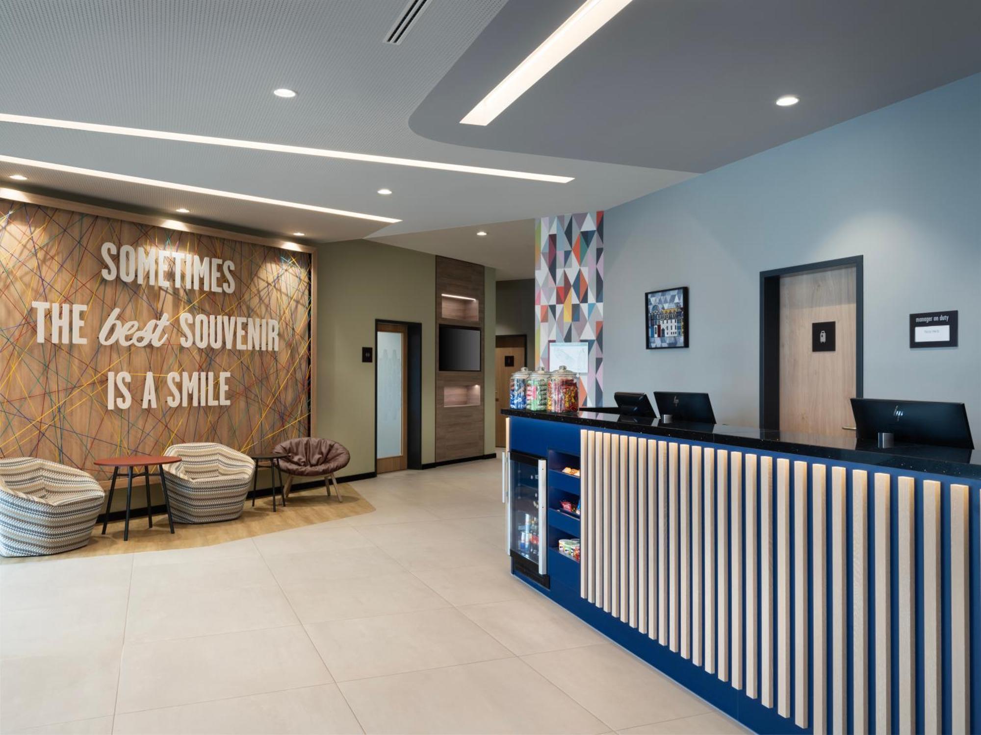 Hampton By Hilton Celle Hotel Exterior photo