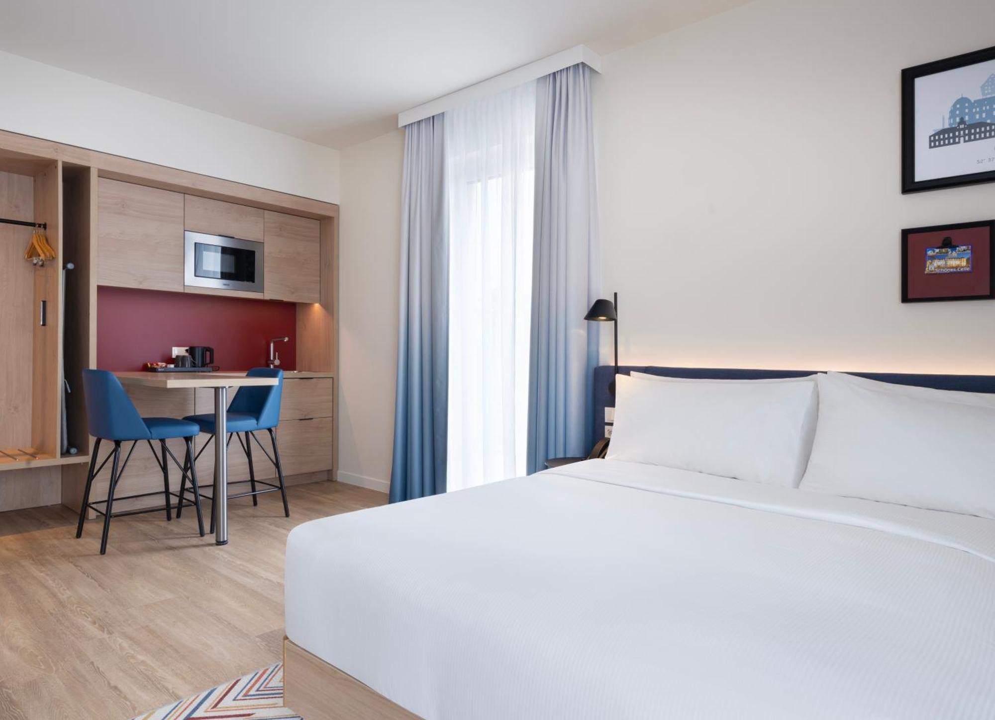 Hampton By Hilton Celle Hotel Exterior photo
