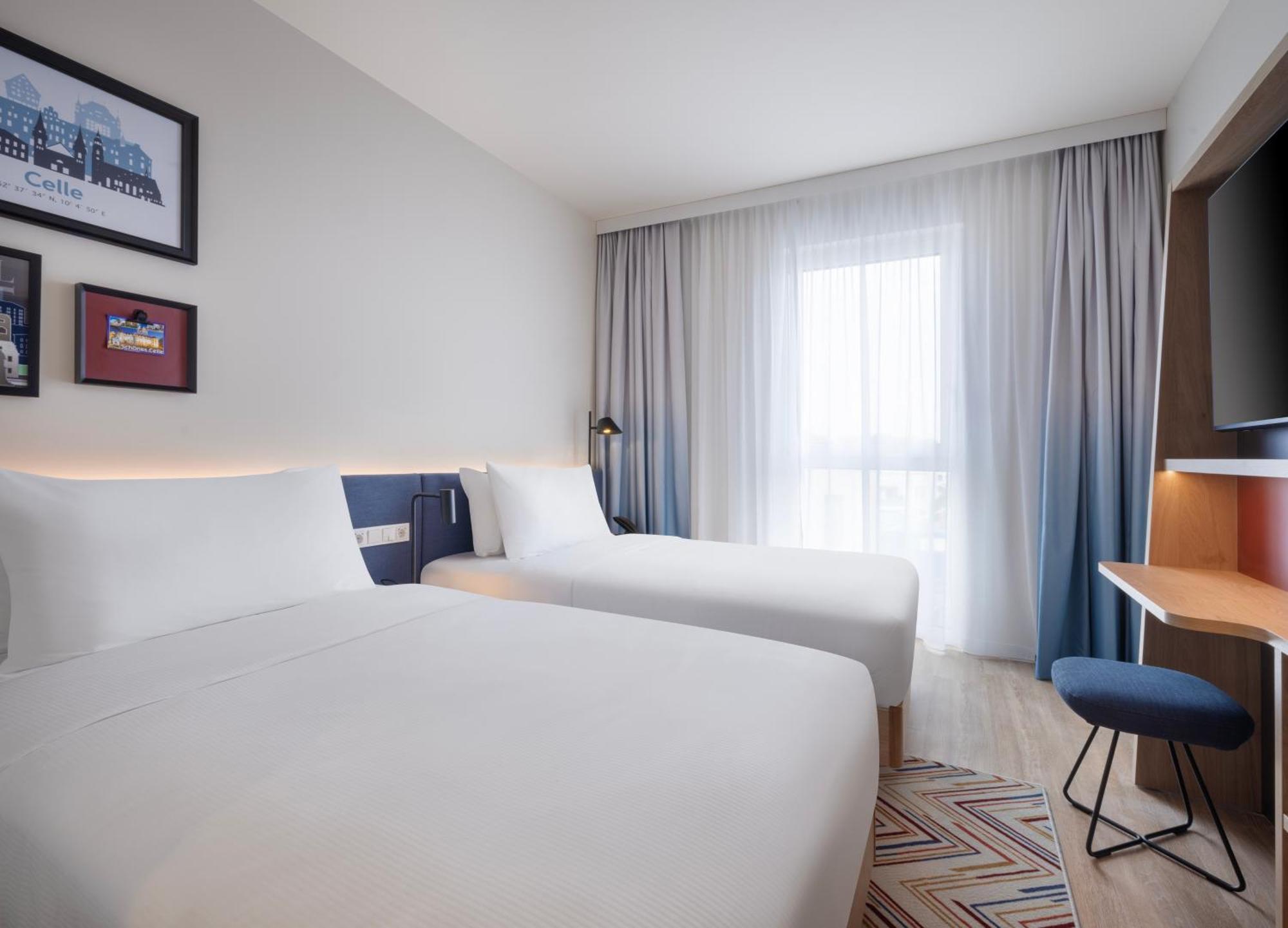 Hampton By Hilton Celle Hotel Exterior photo